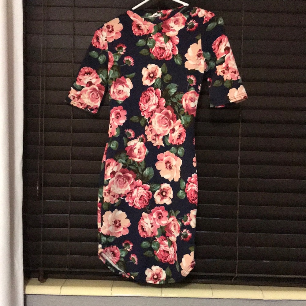Agaci POP Floral Print Dress in Dark Blue